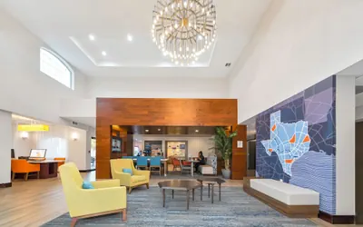 Photo 4 - Holiday Inn Express Palestine by IHG