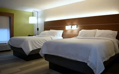Photo 3 - Holiday Inn Express & Suites Batesville by IHG