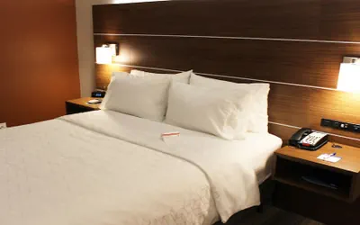 Photo 4 - Holiday Inn Express Winfield by IHG