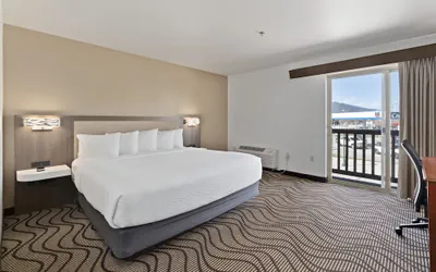 Photo 4 - Sandpoint Hotel & Suites Downtown