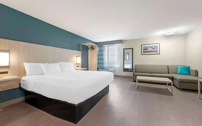 Photo 2 - Best Western Plus Lafayette Hotel University Area