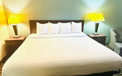Photo 5 - Baymont Inn & Suites by Wyndham Lincoln NE