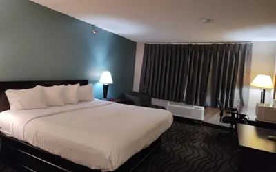 Photo 4 - Baymont Inn & Suites by Wyndham Lincoln NE