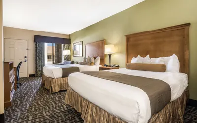 Photo 4 - SureStay Hotel by Best Western Alice