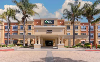 Photo 2 - Extended Stay America Suites Oakland Alameda Airport