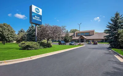 Photo 2 - Best Western Germantown Inn