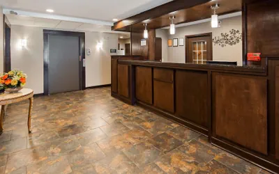 Photo 3 - Best Western Crown Inn & Suites