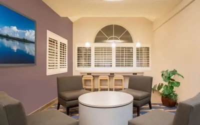 Photo 2 - Microtel Inn & Suites by Wyndham Leesburg/Mt Dora