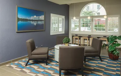 Photo 4 - Microtel Inn & Suites by Wyndham Leesburg/Mt Dora