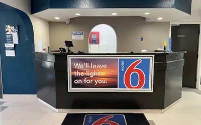 Photo 4 - Motel 6 Simpsonville, SC - Greenville
