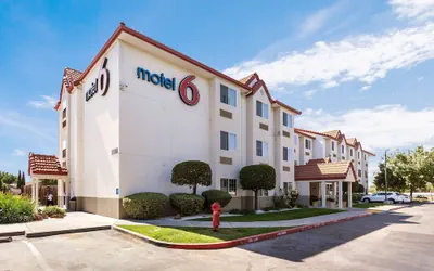 Photo 2 - Motel 6 Dixon, CA