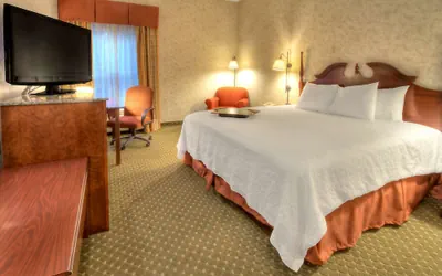 Photo 5 - Hampton Inn Marion