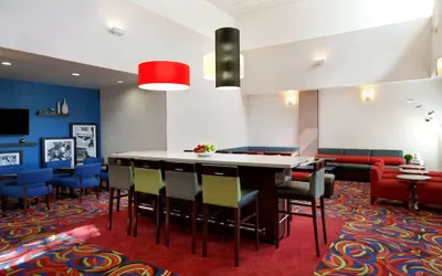 Photo 3 - Hampton Inn & Suites Anaheim Garden Grove