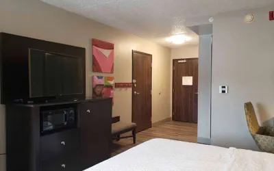 Photo 5 - Hampton Inn Greensburg