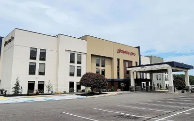 Photo 2 - Hampton Inn Greensburg