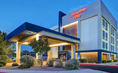 Photo 2 - Hampton Inn Albuquerque-University/Midtown