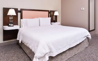 Photo 5 - Hampton Inn Albuquerque-University/Midtown