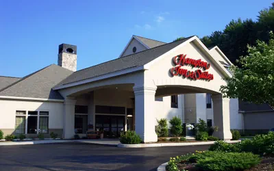 Photo 2 - Hampton Inn & Suites Binghamton/Vestal