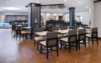 Photo 4 - Hampton Inn & Suites Hershey