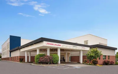 Photo 2 - Hampton Inn & Suites Hershey