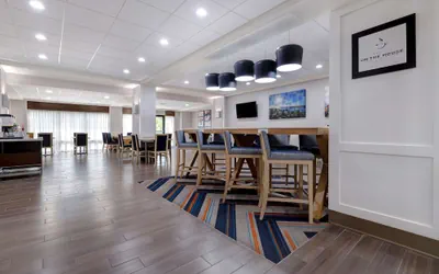 Photo 4 - Hampton Inn Natchitoches
