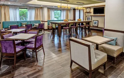 Photo 3 - Hampton Inn Dumfries/Quantico