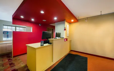 Photo 4 - Sonesta Simply Suites Detroit Novi