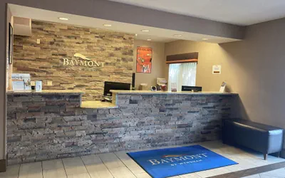 Photo 2 - Baymont by Wyndham Auburn