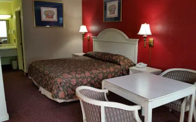 Photo 3 - Relax Inn