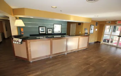 Photo 5 - Hampton Inn Sandusky-Central
