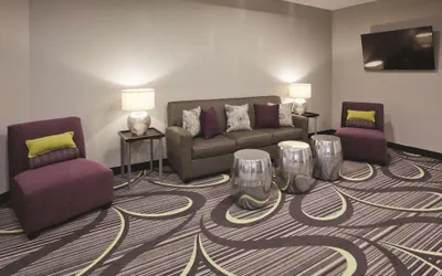 Bloom Hotel