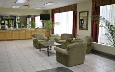 Photo 5 - Days Inn by Wyndham Luray Shenandoah