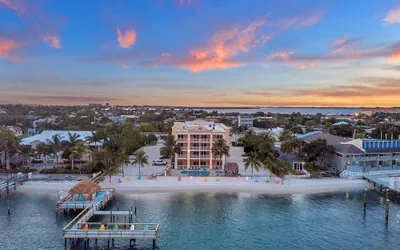 Photo 2 - Hutchinson Island Hotel