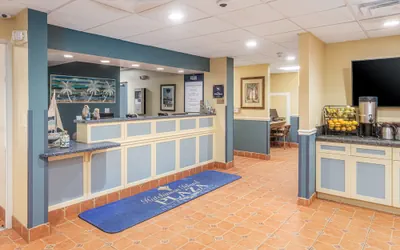 Photo 4 - Hutchinson Island Hotel