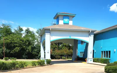 Photo 2 - Hotel Blue