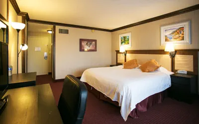 Photo 5 - LA Crystal Hotel - Los Angeles Area
