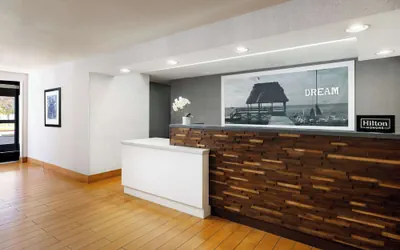 Photo 5 - Hampton Inn Sacramento/Rancho Cordova