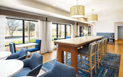 Photo 4 - Hampton Inn Sacramento/Rancho Cordova