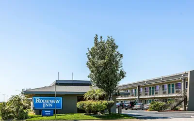 Photo 2 - Rodeway Inn Ontario Airport Mills