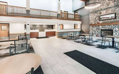 Photo 4 - Baymont by Wyndham Brooklyn Center