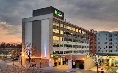Photo 2 - Holiday Inn Express Washington DC N-Silver Spring by IHG