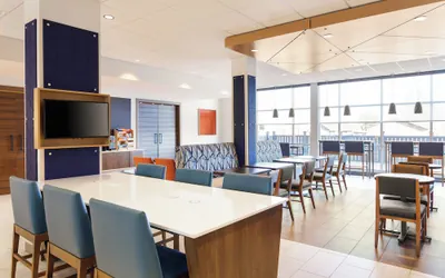 Holiday Inn Express Dallas Medical-Market Center by IHG