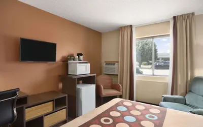 Photo 4 - Super 8 by Wyndham Carbondale