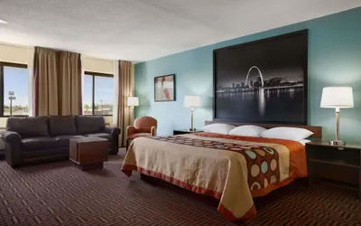 Photo 5 - Super 8 by Wyndham Fairview Heights-St. Louis