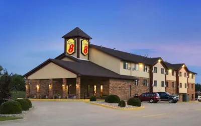 Photo 2 - Super 8 by Wyndham Marion