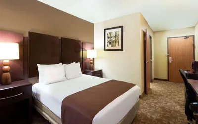 Photo 3 - Rodeway Inn & Suites Chandler - Phoenix South I-10