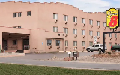 Photo 2 - Super 8 by Wyndham Durango