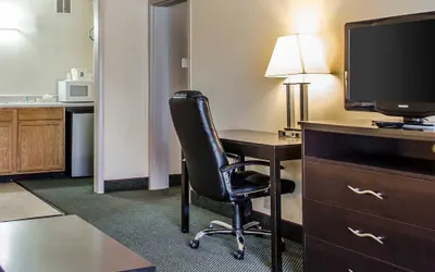 Photo 5 - Quality Inn & Suites York East