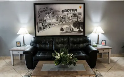 Photo 2 - Super 8 by Wyndham Groton