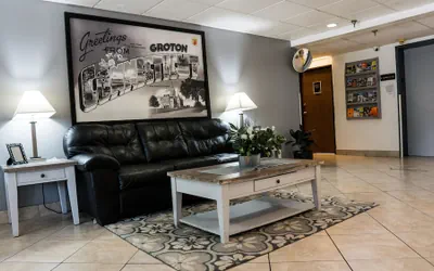 Photo 3 - Super 8 by Wyndham Groton
